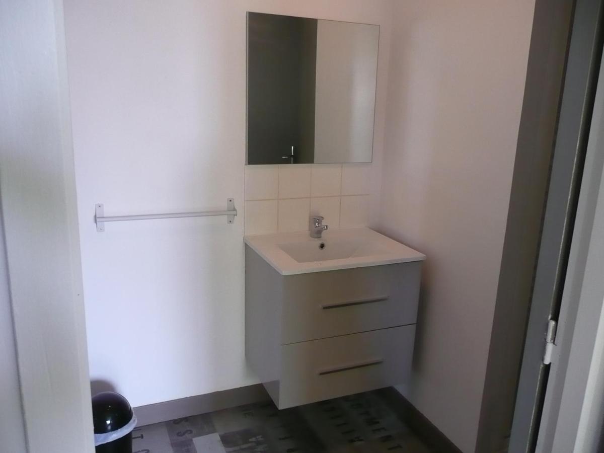Appartement Tout Confort En Mezzanine A 20Mn A Pied Du Centre-Ville Avec Tv Et Wifi La Rochelle  Luaran gambar