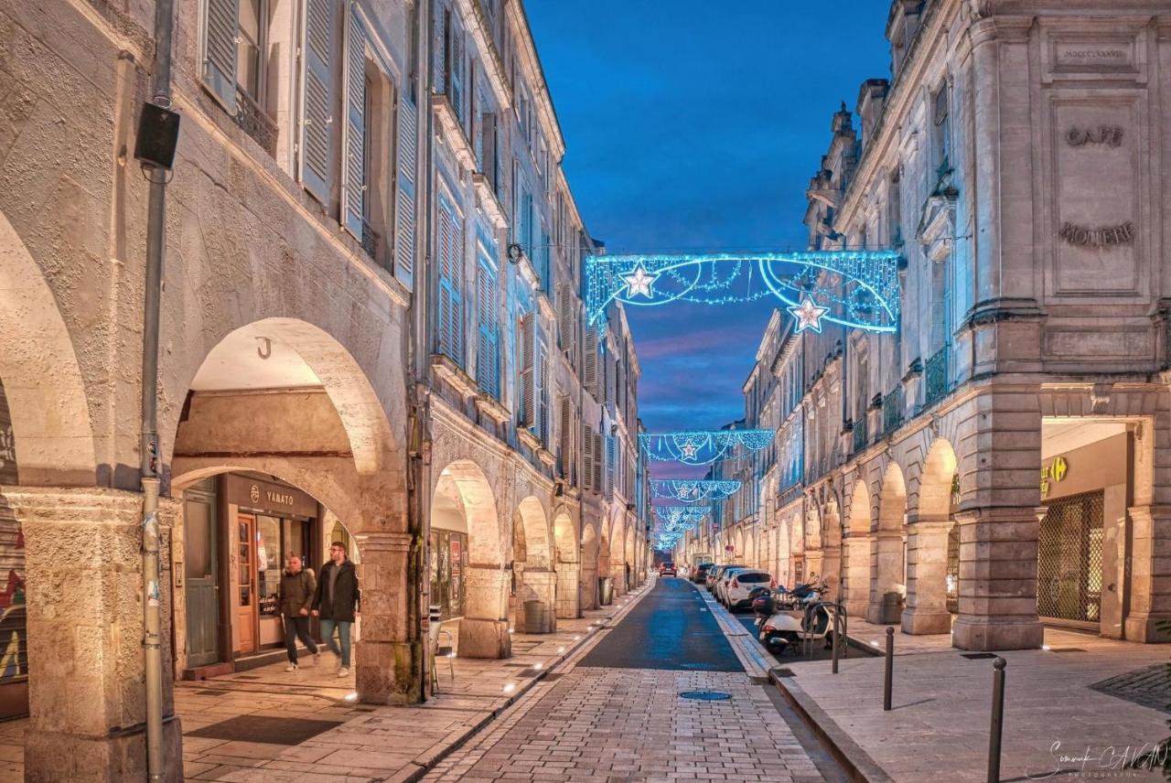Appartement Tout Confort En Mezzanine A 20Mn A Pied Du Centre-Ville Avec Tv Et Wifi La Rochelle  Luaran gambar