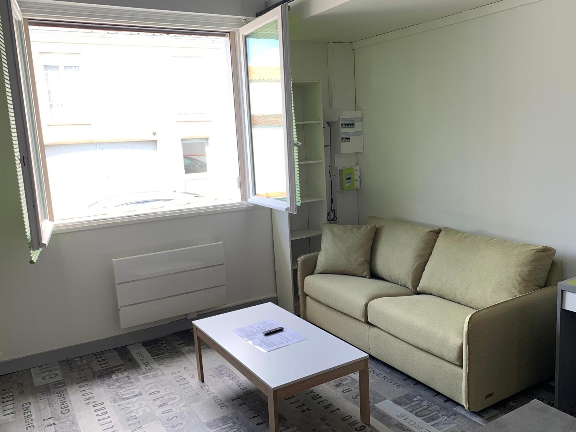 Appartement Tout Confort En Mezzanine A 20Mn A Pied Du Centre-Ville Avec Tv Et Wifi La Rochelle  Luaran gambar